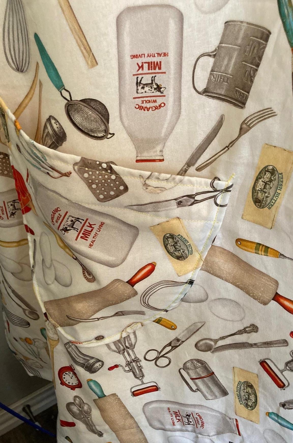 KISS THE COOK Reversible Cross Back Apron