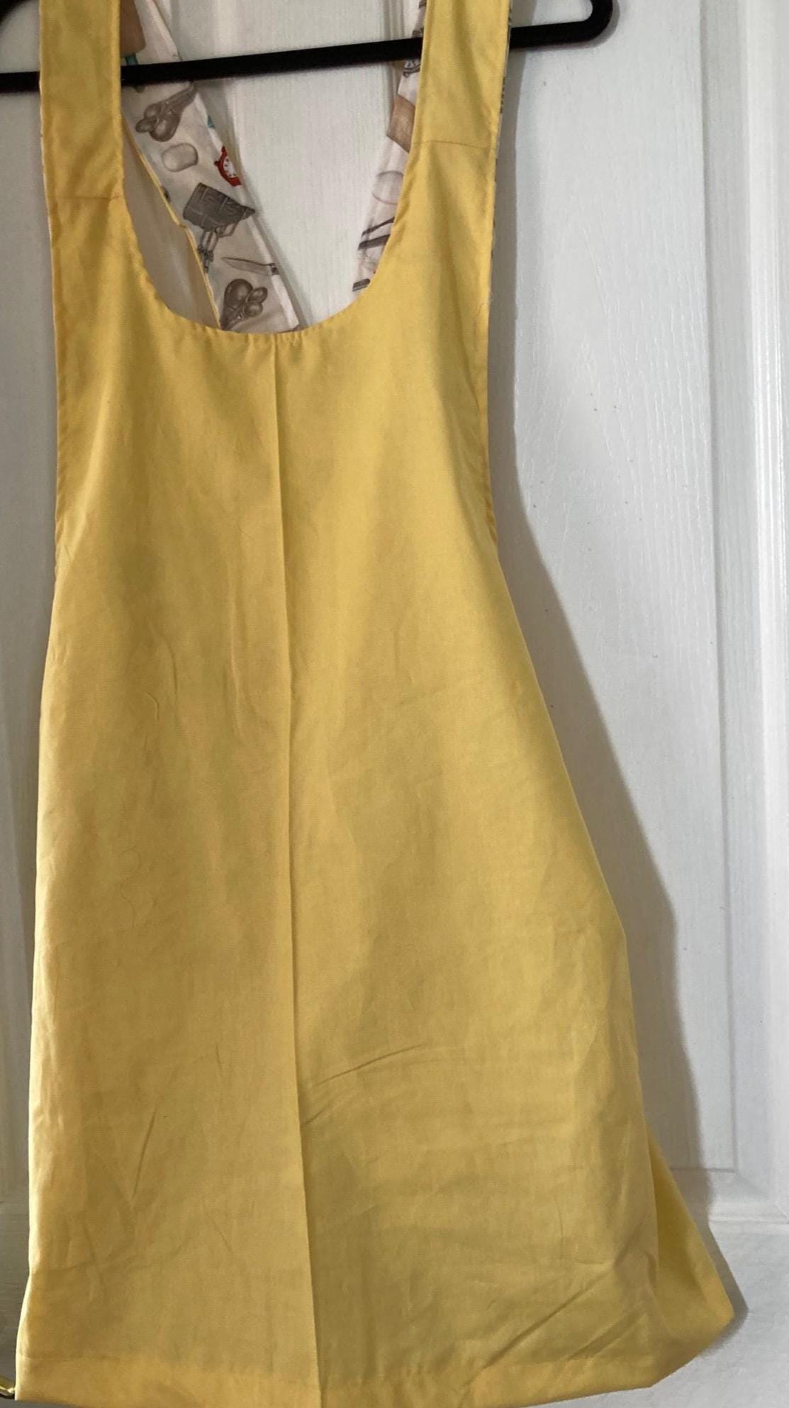 KISS THE COOK Reversible Cross Back Apron